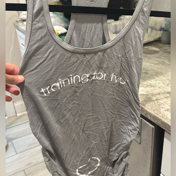 Sold out Training for Two maternity top - Picture 2 of 4